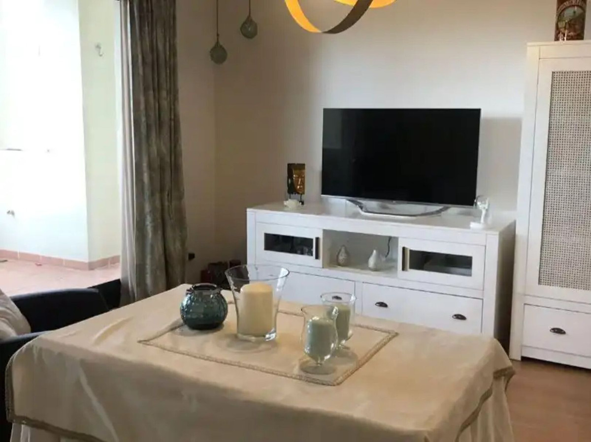 Se vende Apartamento Planta Media de 3 dormitorios en Costa Del Sol, Málaga, España