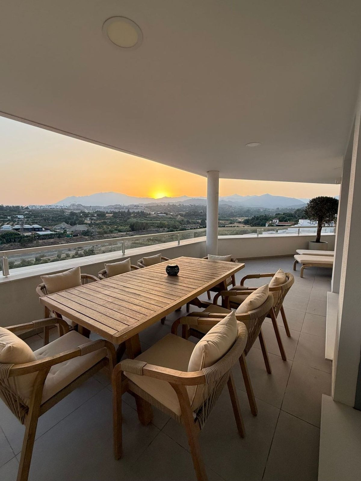 Se vende Apartamento Planta Media de 3 dormitorios en Costa Del Sol, Málaga, España