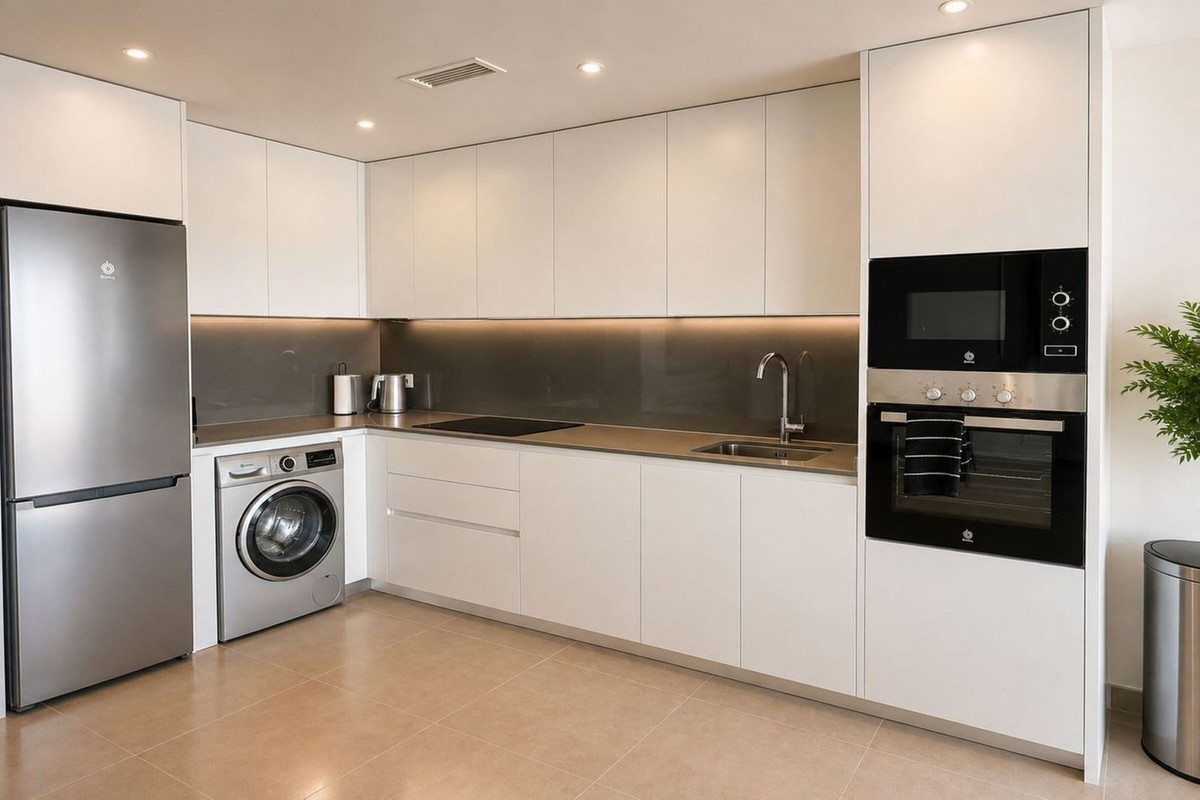 Se vende Apartamento Planta Media de 3 dormitorios en Costa Del Sol, Málaga, España