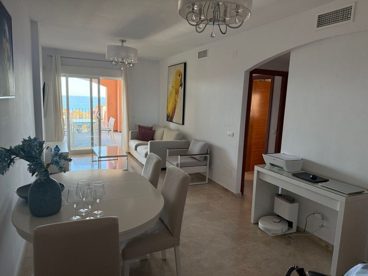 Se vende Apartamento Planta Media de 2 dormitorios en Costa Del Sol, Málaga, España