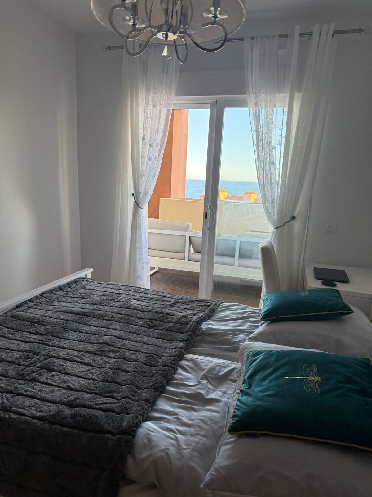 Se vende Apartamento Planta Media de 2 dormitorios en Costa Del Sol, Málaga, España