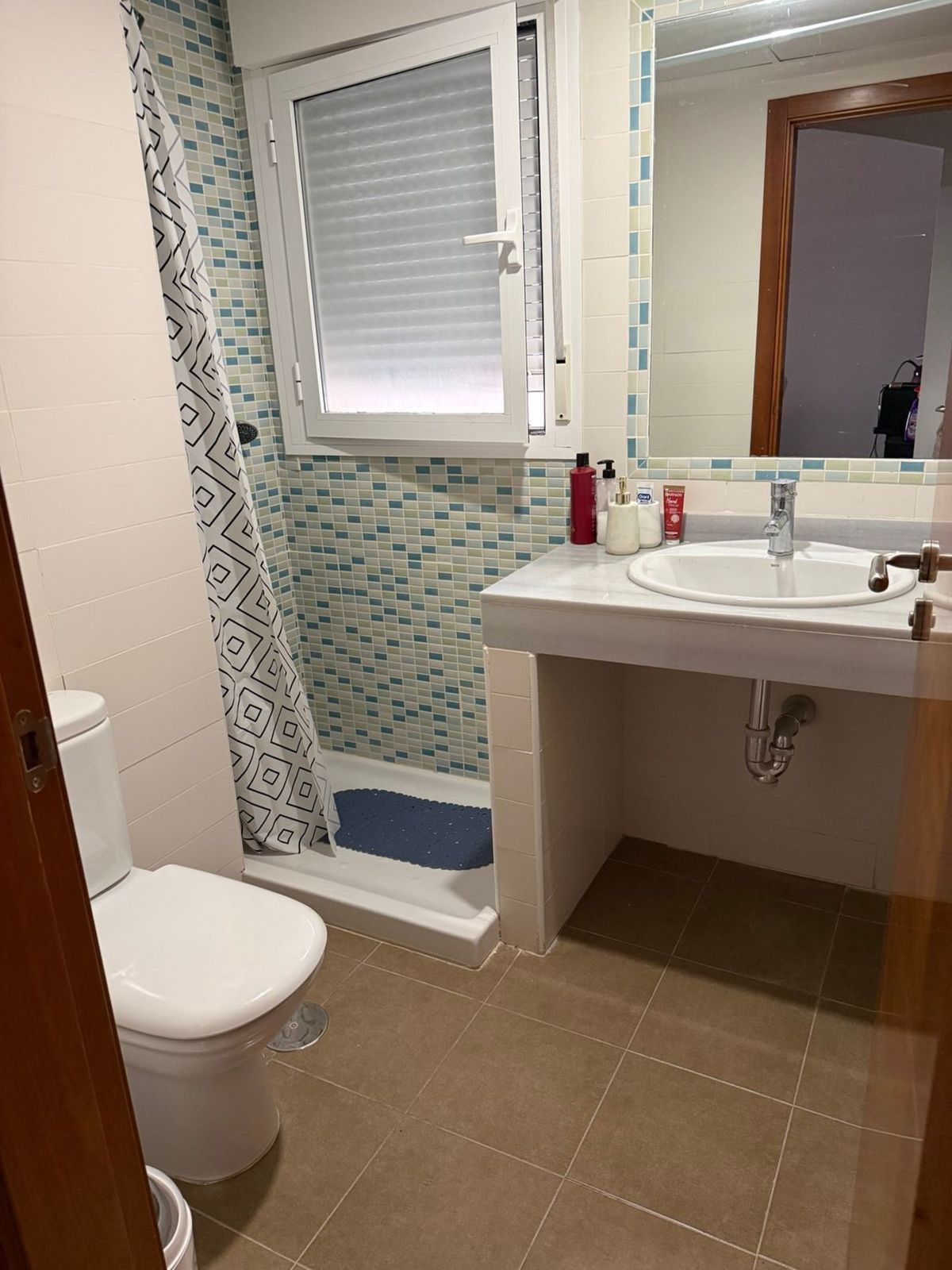 Se vende Apartamento Planta Media de 2 dormitorios en Costa Del Sol, Málaga, España