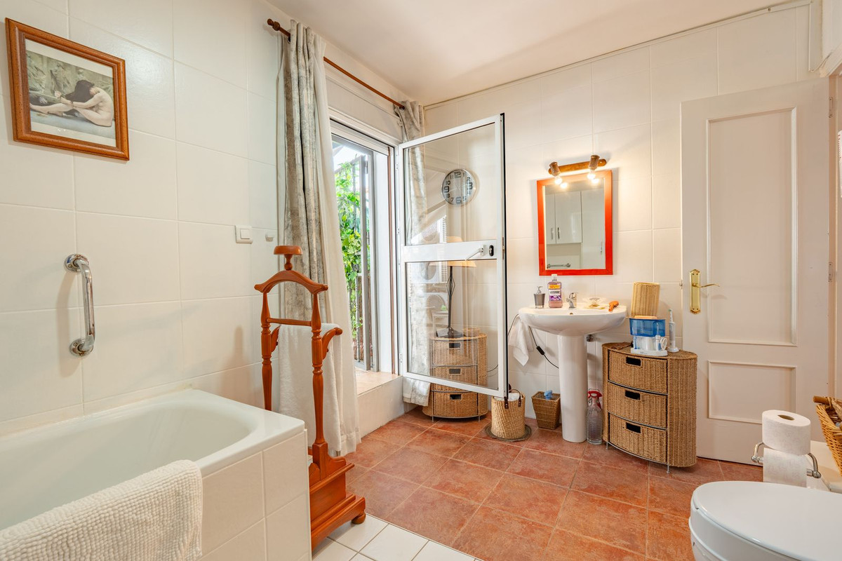Se vende Adosada de 4 dormitorios en Costa Del Sol, Málaga, España
