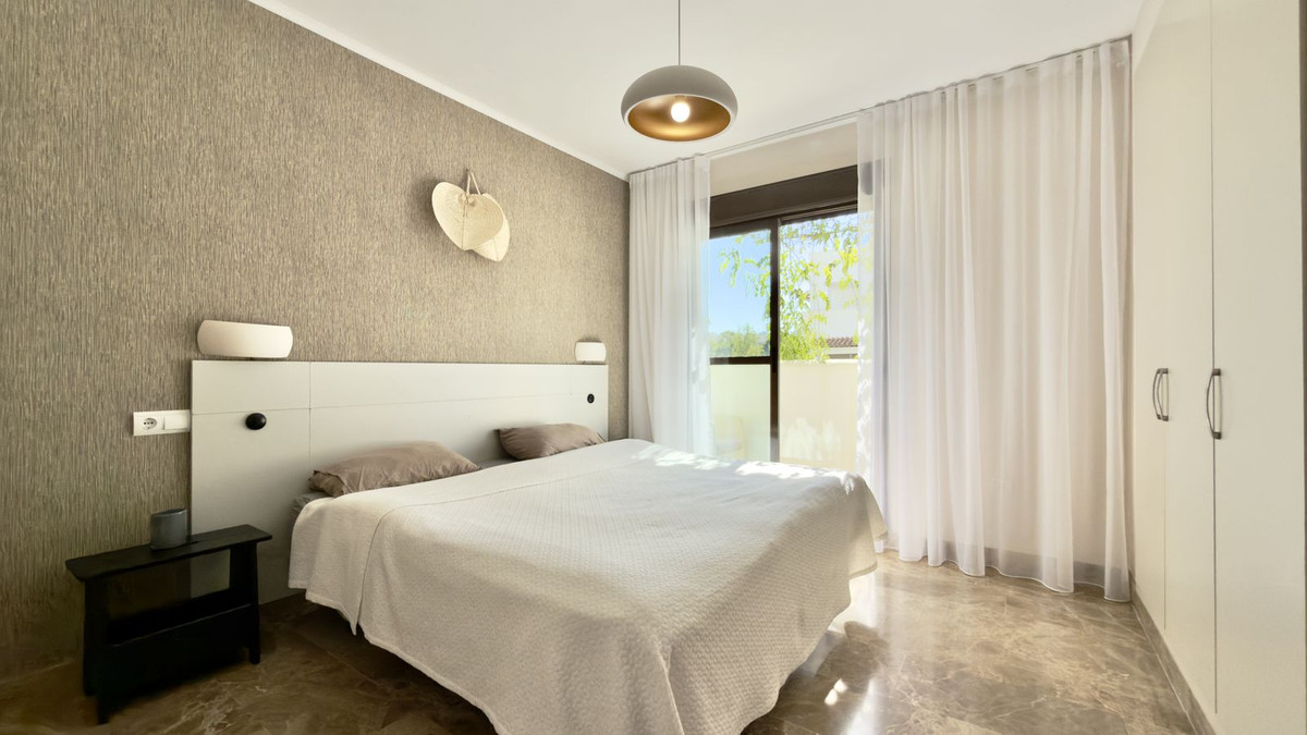 2 Bed Apartment for sale in Selwo Costa Del Sol, Málaga, Spain