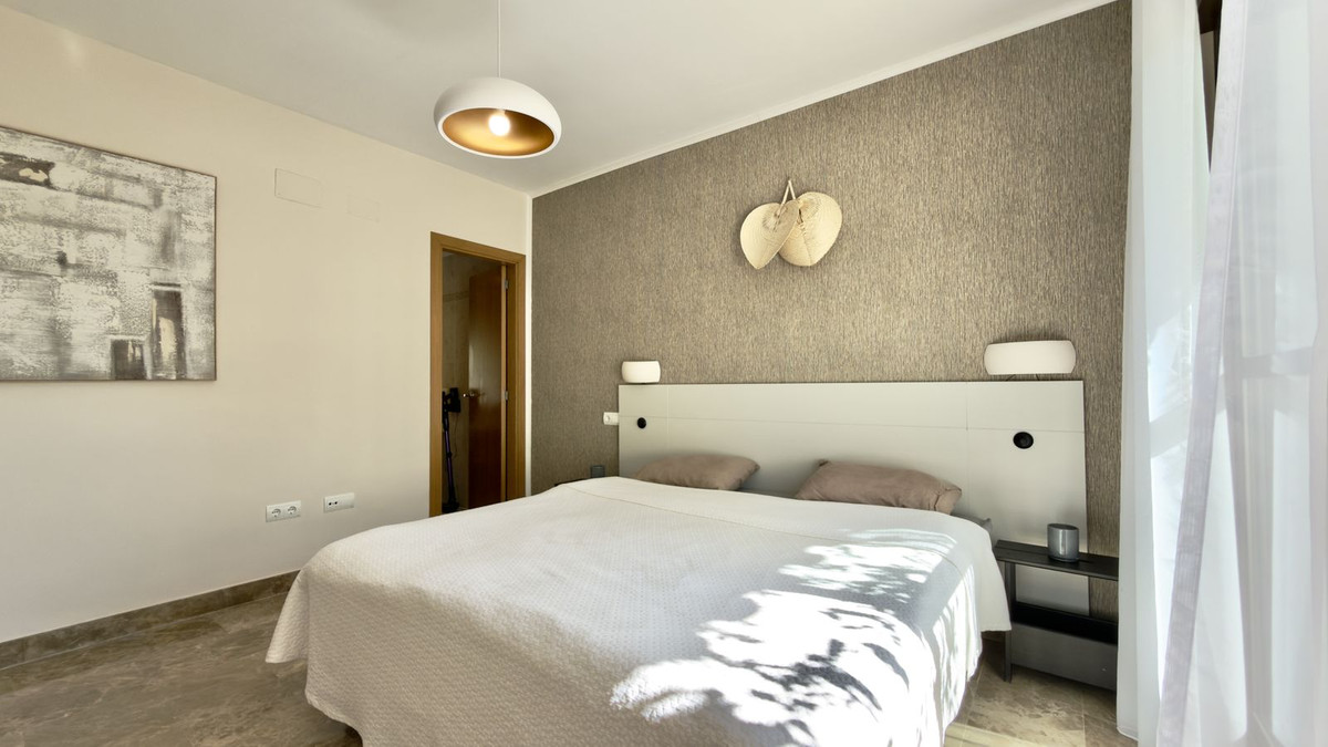 2 Bed Apartment for sale in Selwo Costa Del Sol, Málaga, Spain