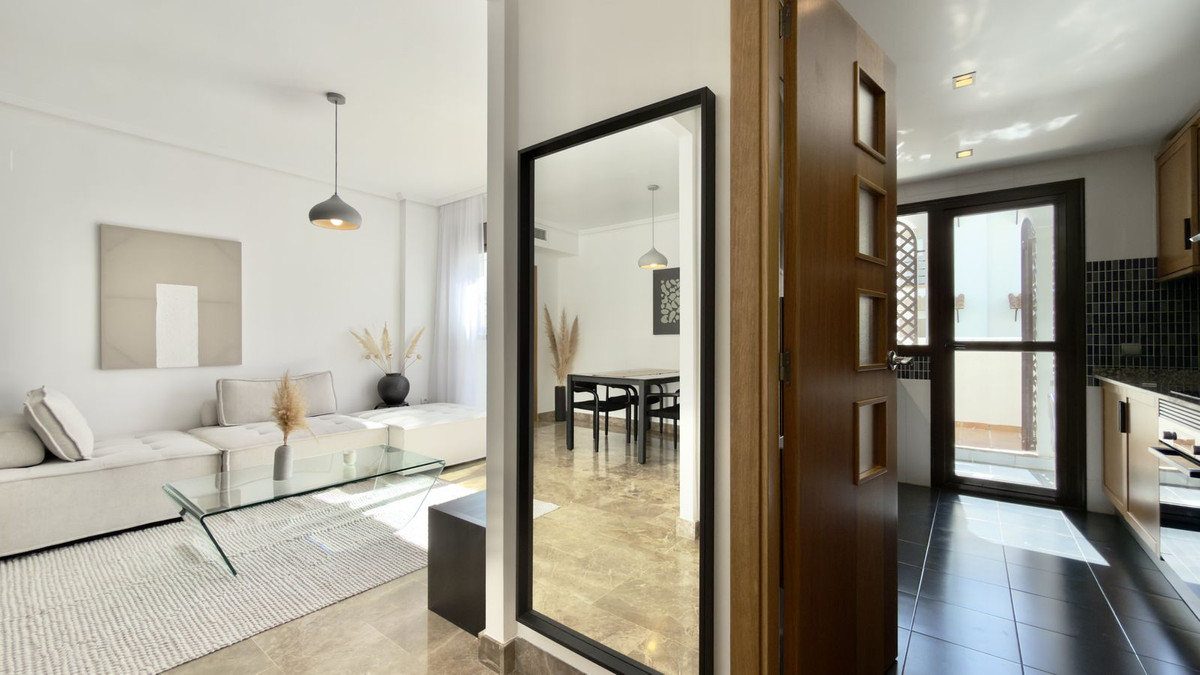 2 Bed Apartment for sale in Selwo Costa Del Sol, Málaga, Spain