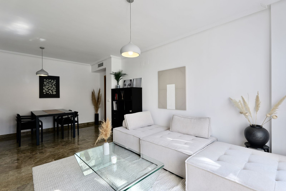2 Bed Apartment for sale in Selwo Costa Del Sol, Málaga, Spain