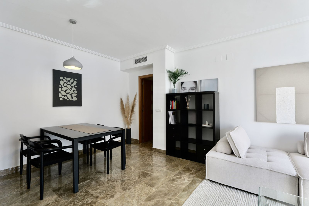 2 Bed Apartment for sale in Selwo Costa Del Sol, Málaga, Spain