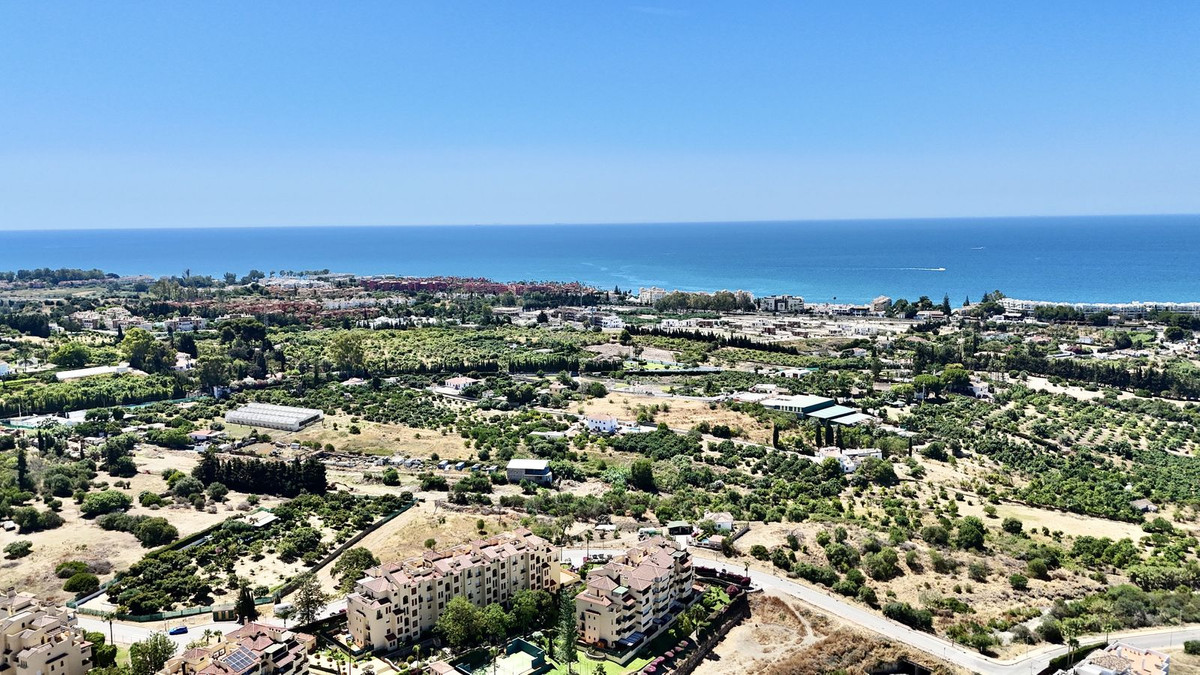 2 Bed Apartment for sale in Selwo Costa Del Sol, Málaga, Spain