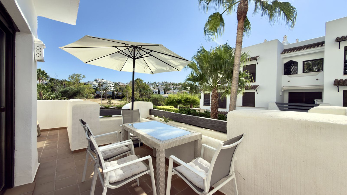 2 Bed Apartment for sale in Selwo Costa Del Sol, Málaga, Spain