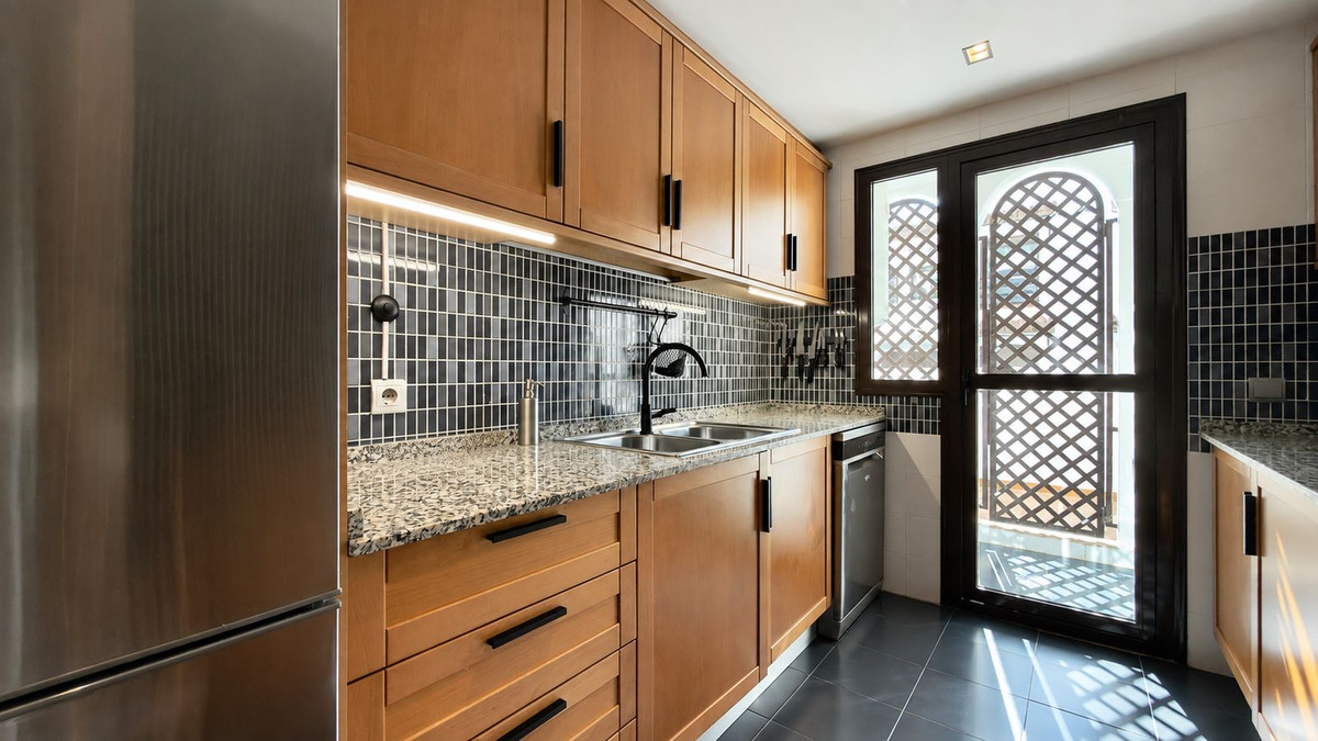2 Bed Apartment for sale in Selwo Costa Del Sol, Málaga, Spain