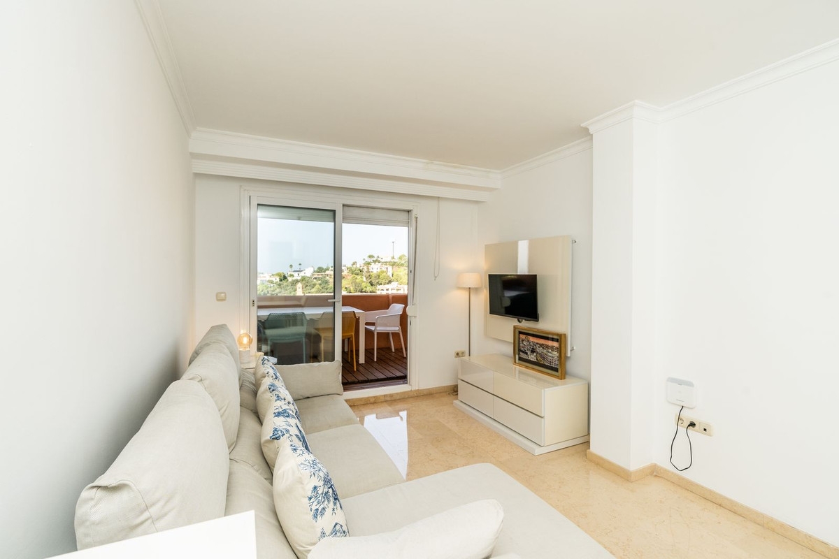 1 Bed Apartment for sale in Elviria Costa Del Sol, Málaga, Spain