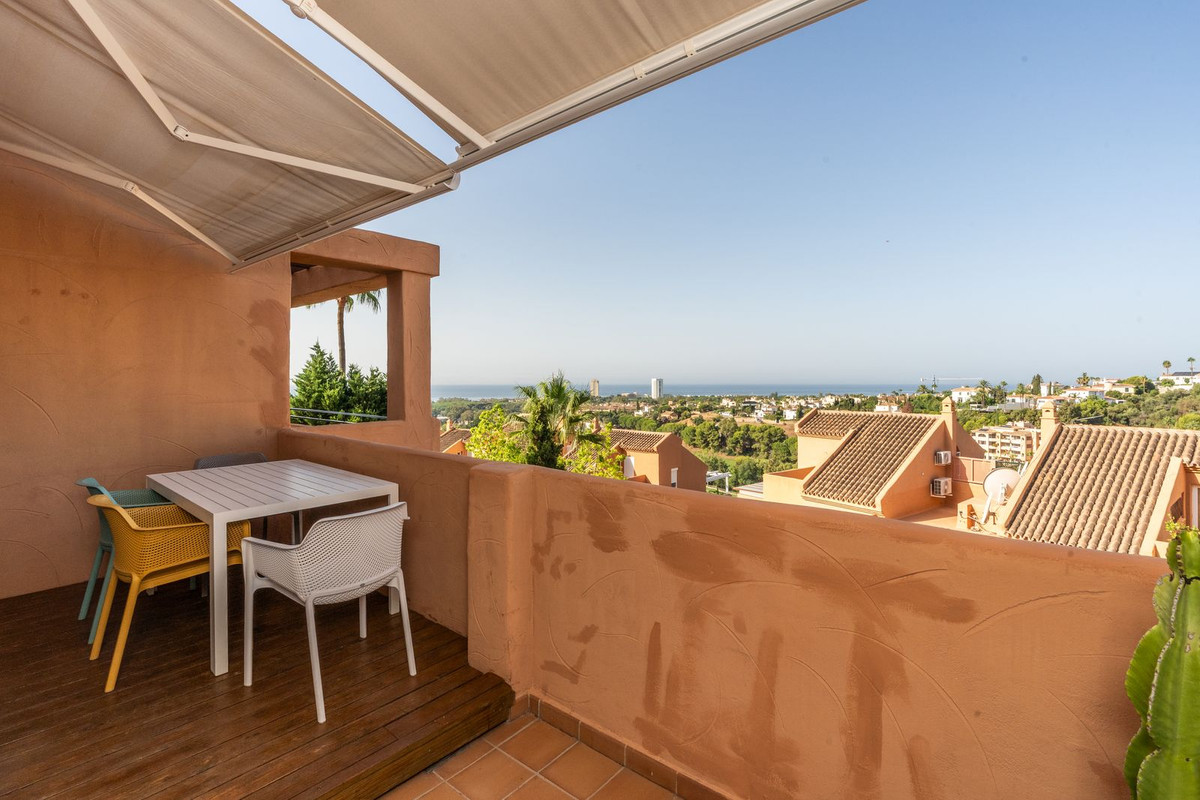 1 Bed Apartment for sale in Elviria Costa Del Sol, Málaga, Spain