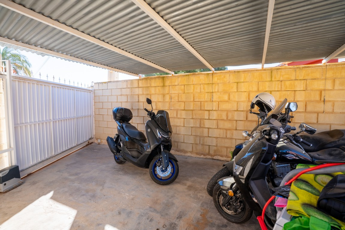 Se vende Adosada de 6 dormitorios en Costa Blanca, Alicante, España