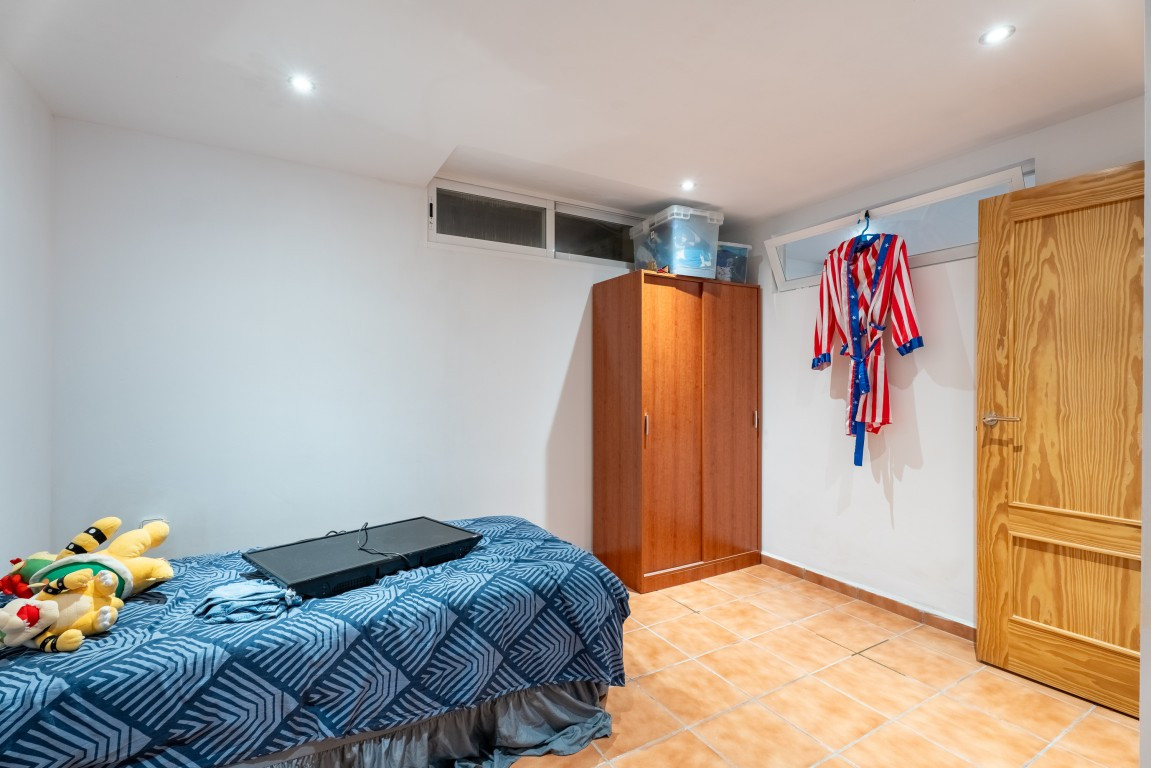 Se vende Adosada de 6 dormitorios en Costa Blanca, Alicante, España