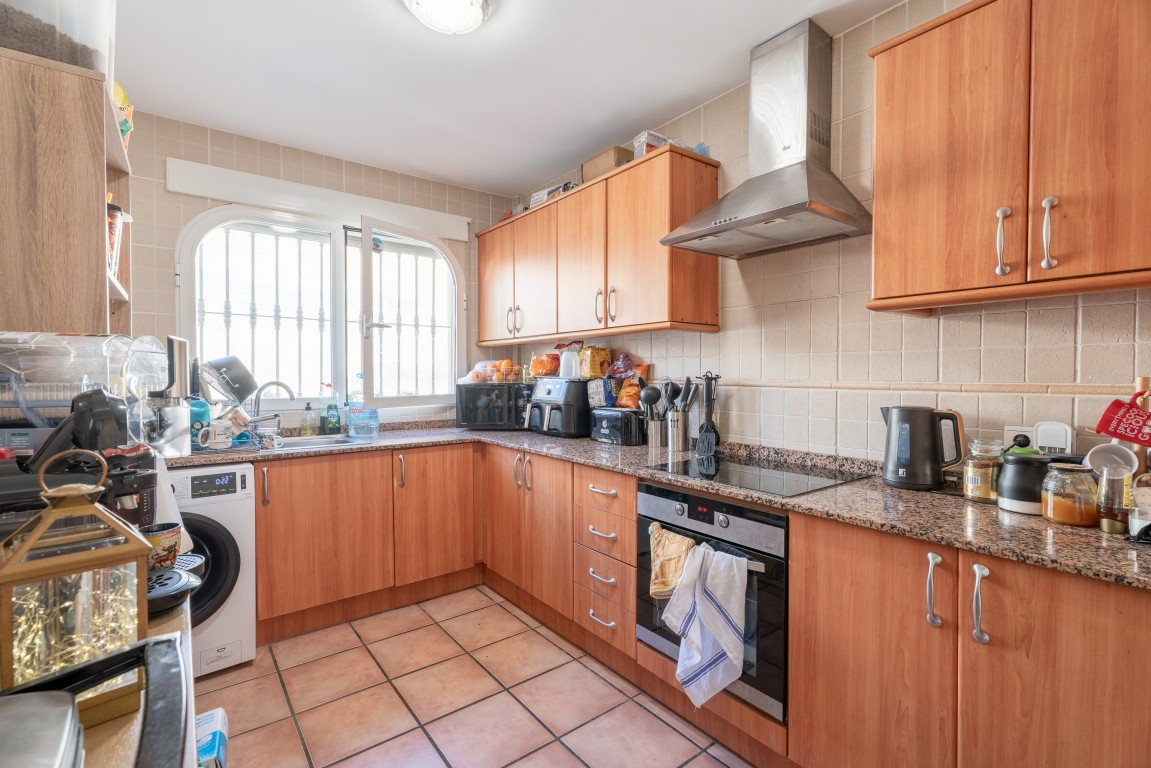 Se vende Adosada de 6 dormitorios en Costa Blanca, Alicante, España