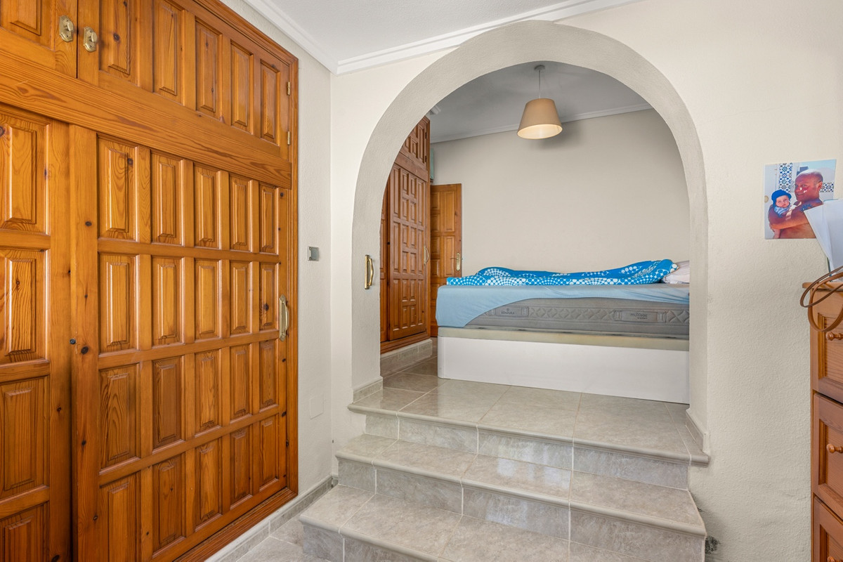 5 Bed Townhouse for sale in Ciudad Quesada Costa Blanca, Alicante, Spain