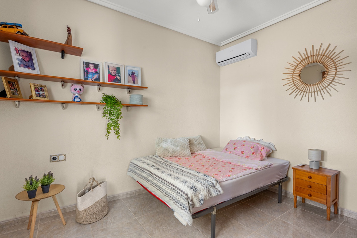 5 Bed Townhouse for sale in Ciudad Quesada Costa Blanca, Alicante, Spain