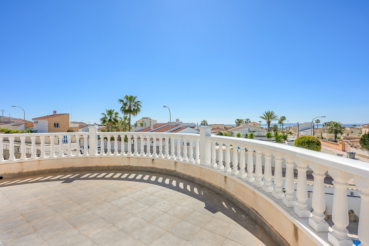 5 Bed Townhouse for sale in Ciudad Quesada Costa Blanca, Alicante, Spain