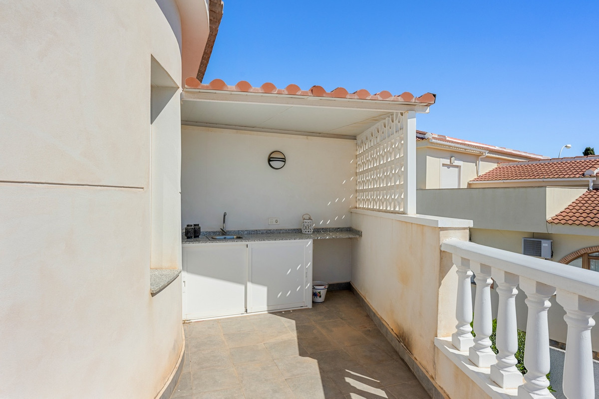 5 Bed Townhouse for sale in Ciudad Quesada Costa Blanca, Alicante, Spain