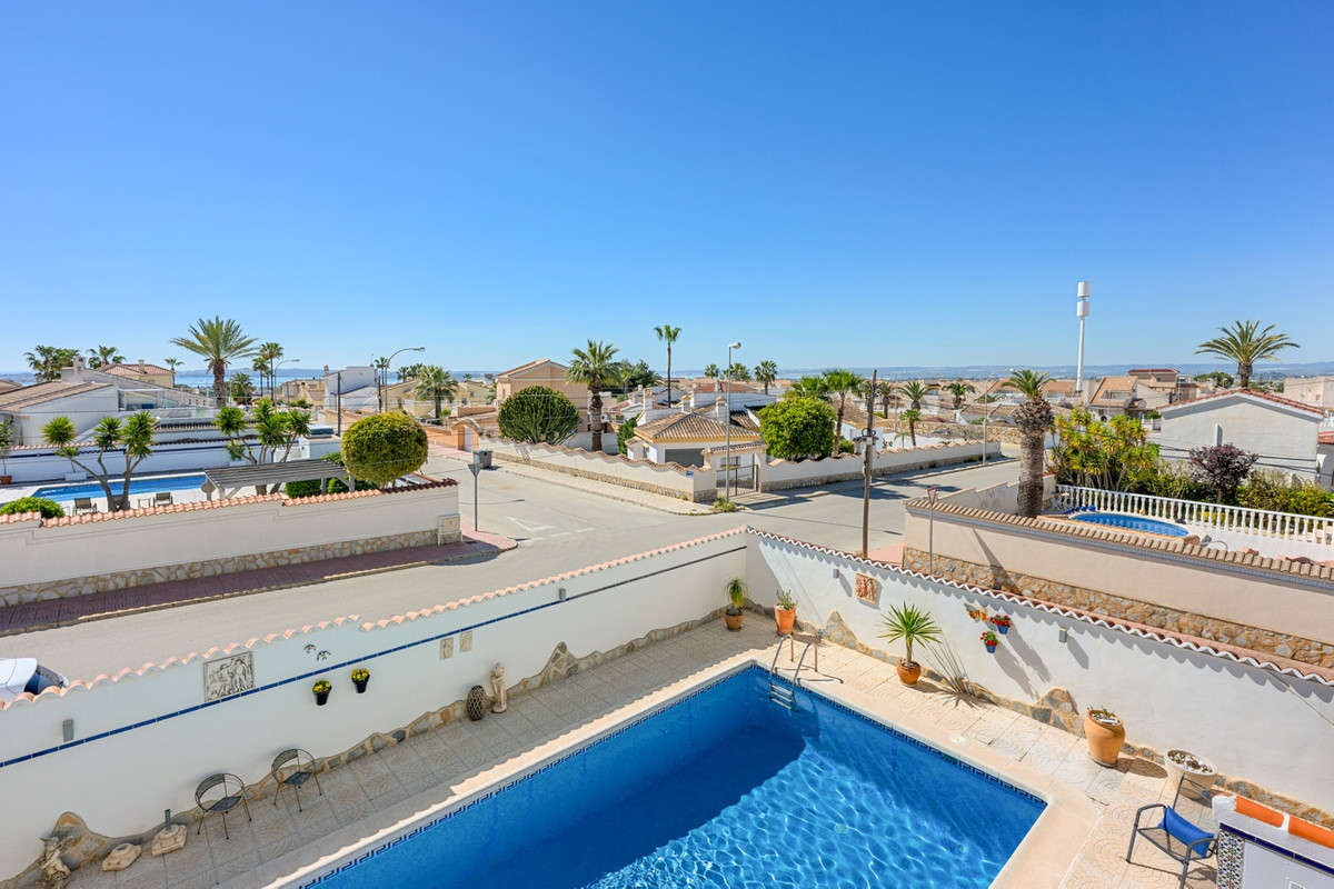 5 Bed Townhouse for sale in Ciudad Quesada Costa Blanca, Alicante, Spain