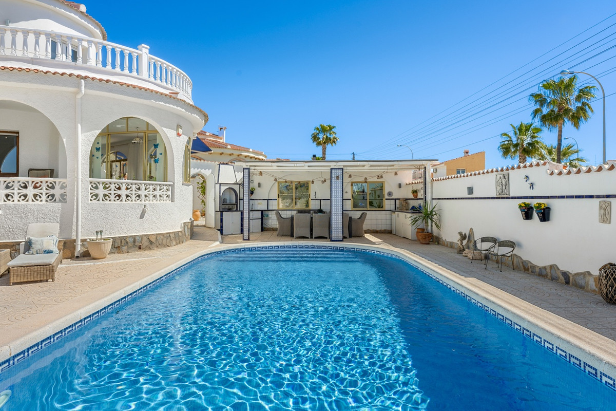 5 Bed Townhouse for sale in Ciudad Quesada Costa Blanca, Alicante, Spain