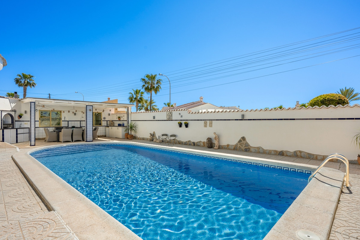 5 Bed Townhouse for sale in Ciudad Quesada Costa Blanca, Alicante, Spain
