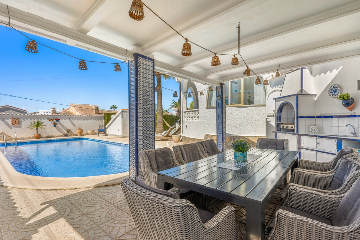 5 Bed Townhouse for sale in Ciudad Quesada Costa Blanca, Alicante, Spain