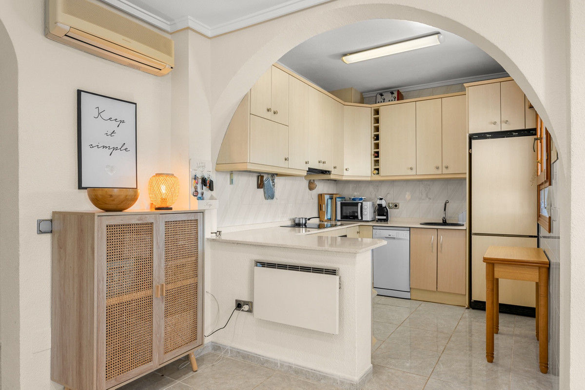5 Bed Townhouse for sale in Ciudad Quesada Costa Blanca, Alicante, Spain