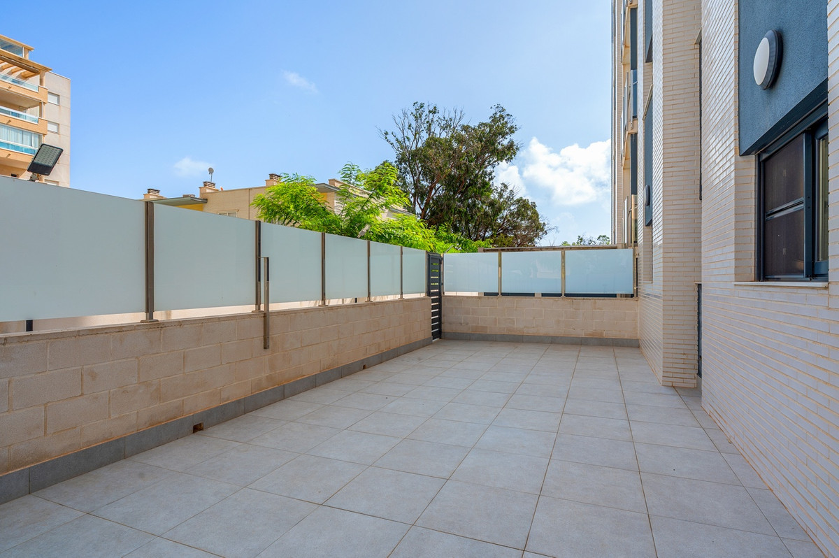 Se vende Apartamento Planta Baja de 3 dormitorios en Costa Blanca, Alicante, España