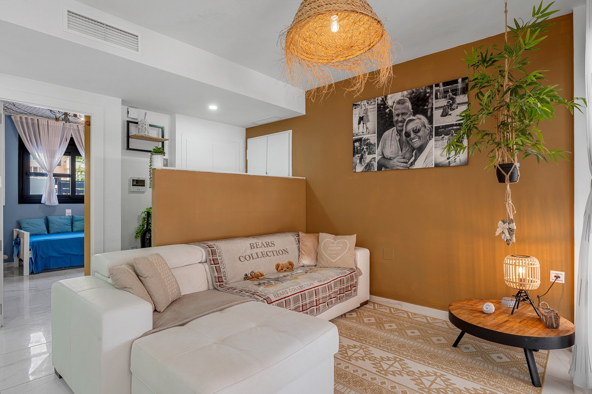 Se vende Apartamento Planta Baja de 3 dormitorios en Costa Blanca, Alicante, España