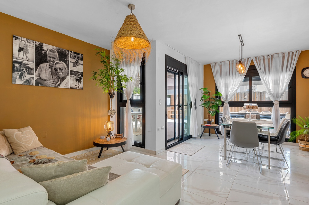 Se vende Apartamento Planta Baja de 3 dormitorios en Costa Blanca, Alicante, España