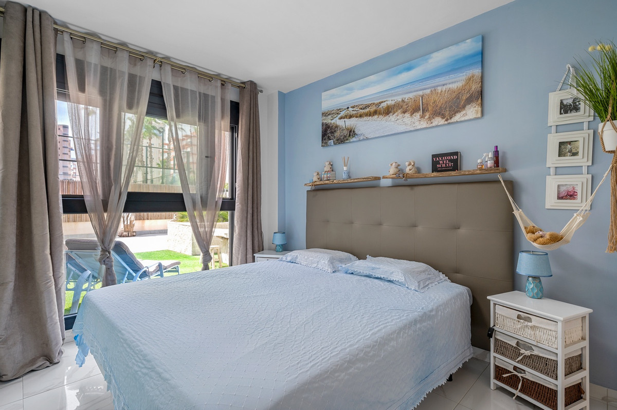 Se vende Apartamento Planta Baja de 3 dormitorios en Costa Blanca, Alicante, España