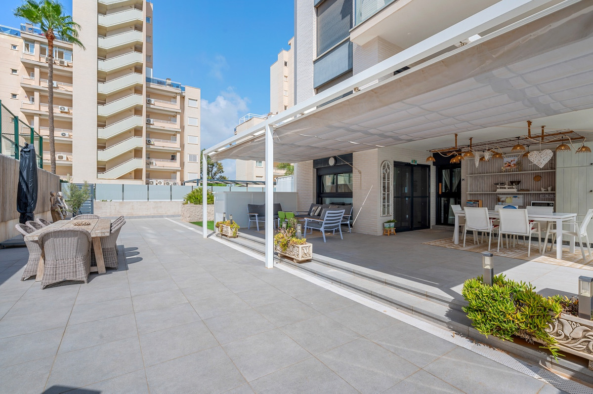 Se vende Apartamento Planta Baja de 3 dormitorios en Costa Blanca, Alicante, España