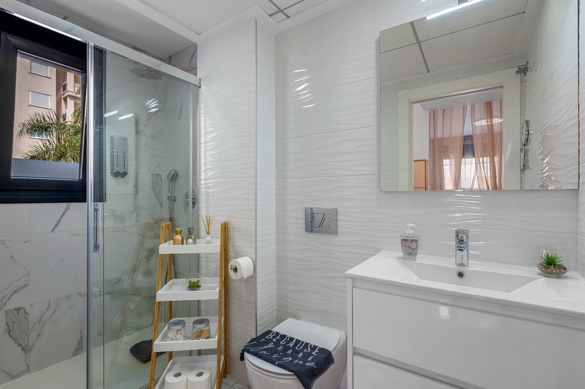 Se vende Apartamento Planta Baja de 3 dormitorios en Costa Blanca, Alicante, España