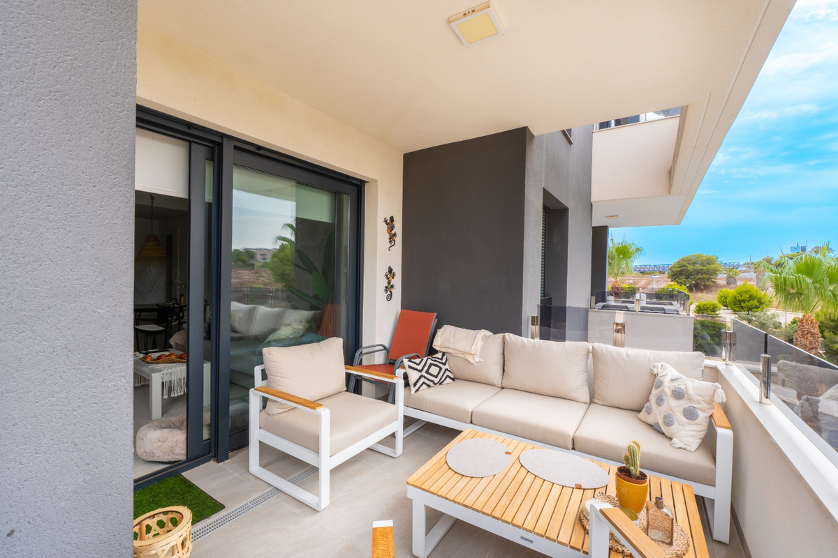 2 Bed Apartment for sale in Los Altos Costa Blanca, Alicante, Spain