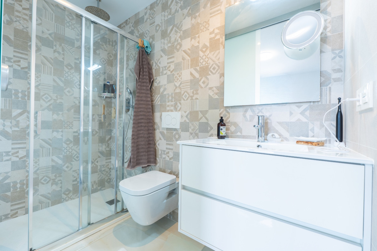 2 Bed Apartment for sale in Los Altos Costa Blanca, Alicante, Spain