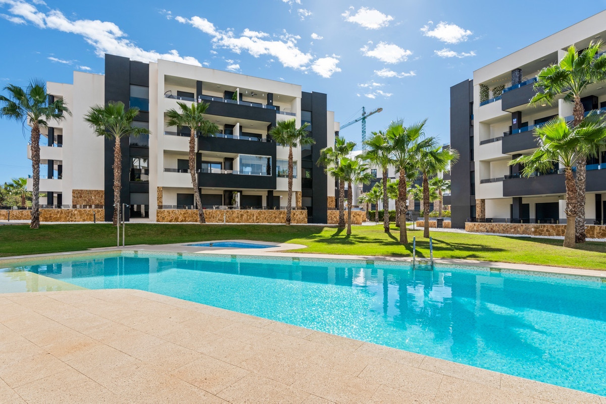 2 Bed Apartment for sale in Los Altos Costa Blanca, Alicante, Spain