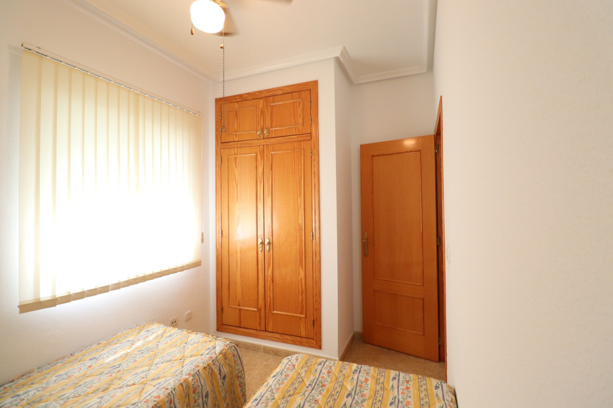 Se vende Villa - Chalet de 3 dormitorios en Costa Blanca, Alicante, España