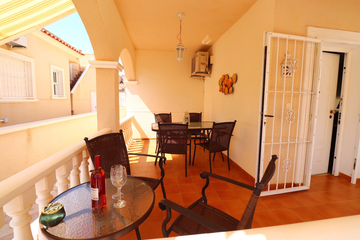 Se vende Villa - Chalet de 3 dormitorios en Costa Blanca, Alicante, España