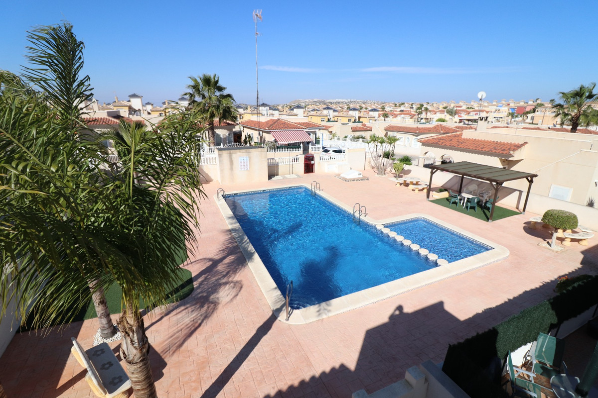 Se vende Villa - Chalet de 3 dormitorios en Costa Blanca, Alicante, España