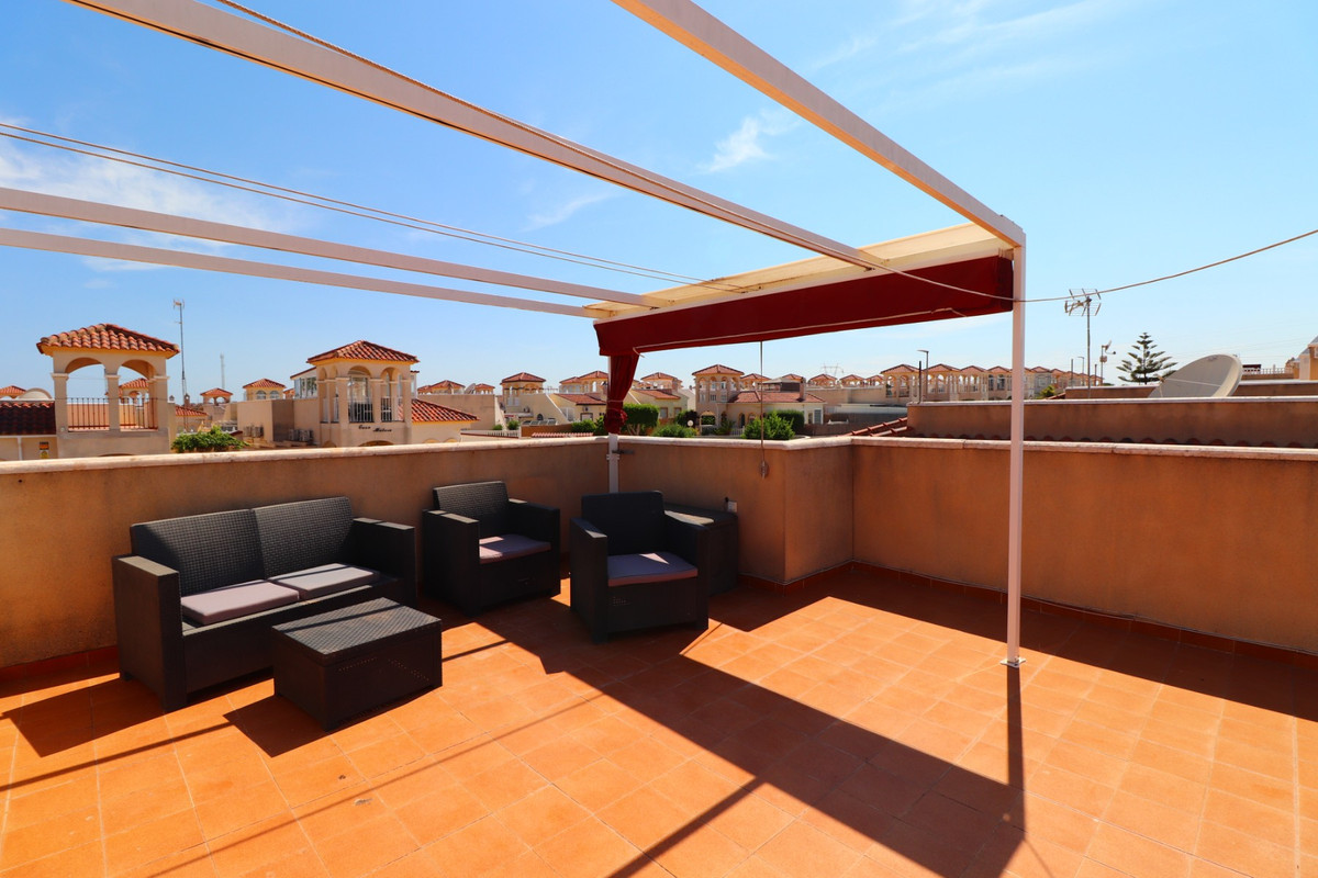 Se vende Villa - Chalet de 3 dormitorios en Costa Blanca, Alicante, España