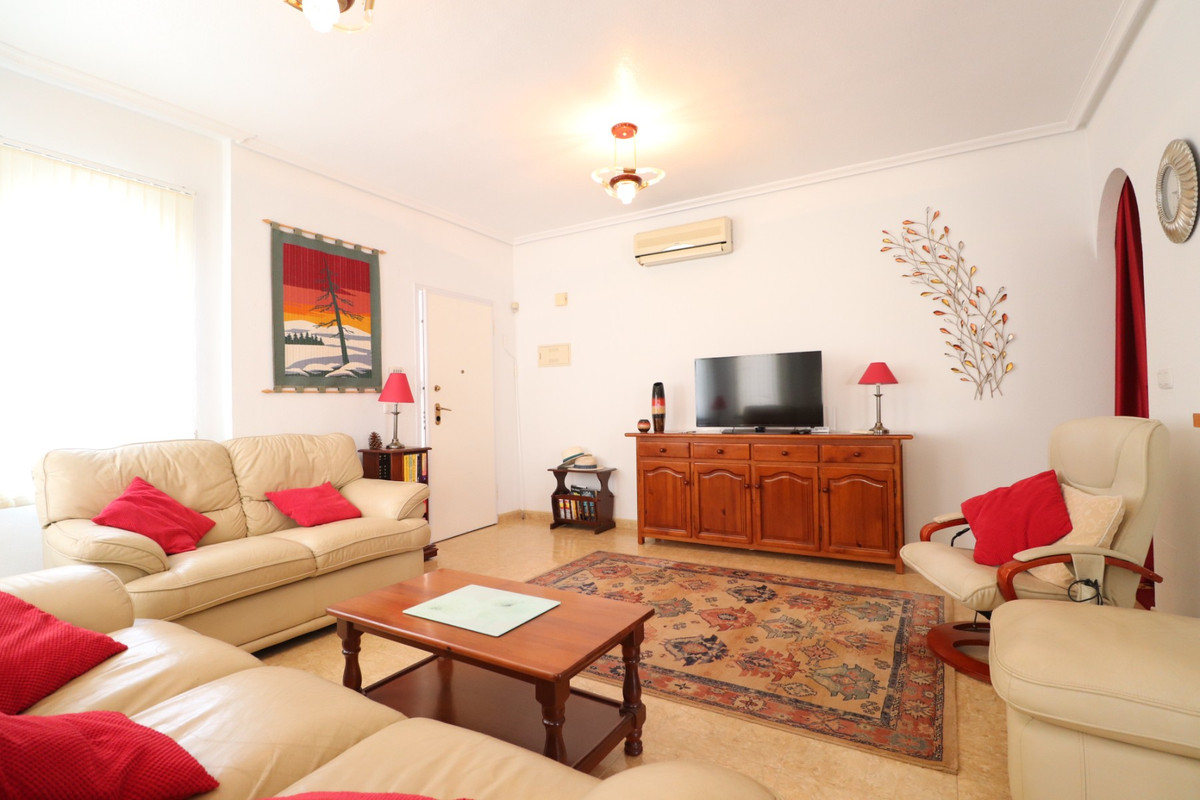 Se vende Villa - Chalet de 3 dormitorios en Costa Blanca, Alicante, España