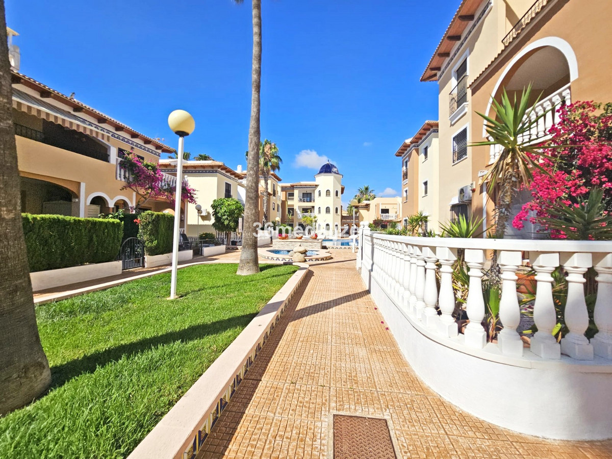 2 Bed Apartment for sale in Los Alcazares Costa Calida, Murcia, Spain