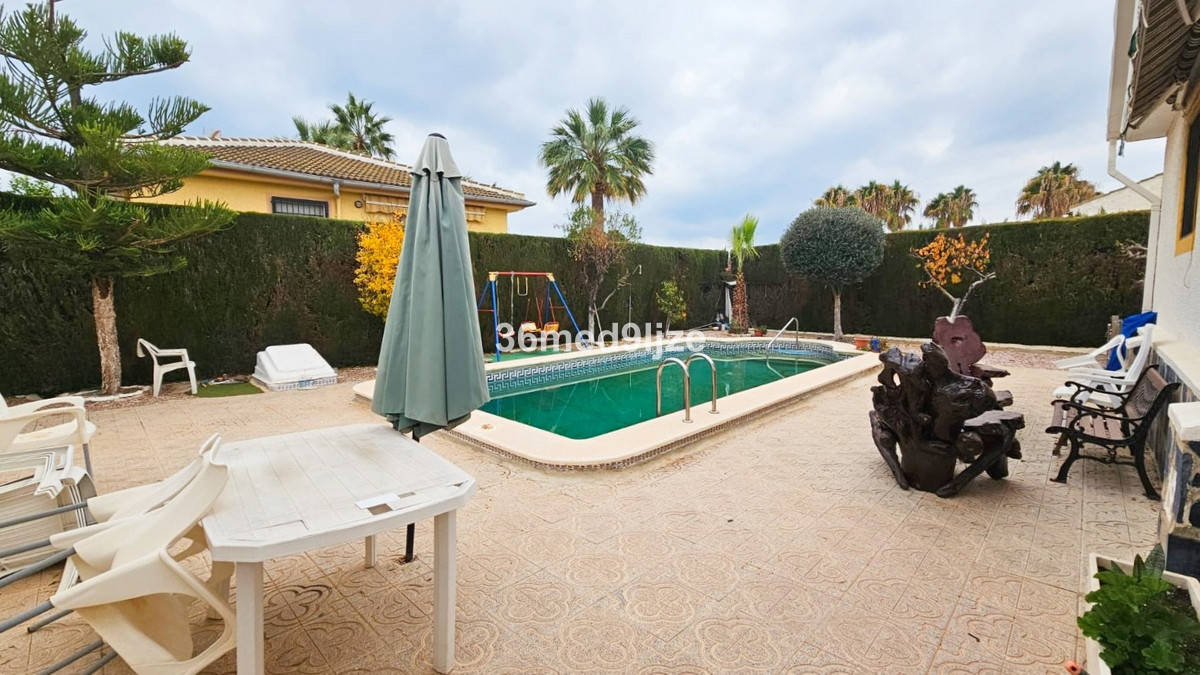 Se vende Villa - Chalet de 3 dormitorios en Costa Calida, Murcia, España