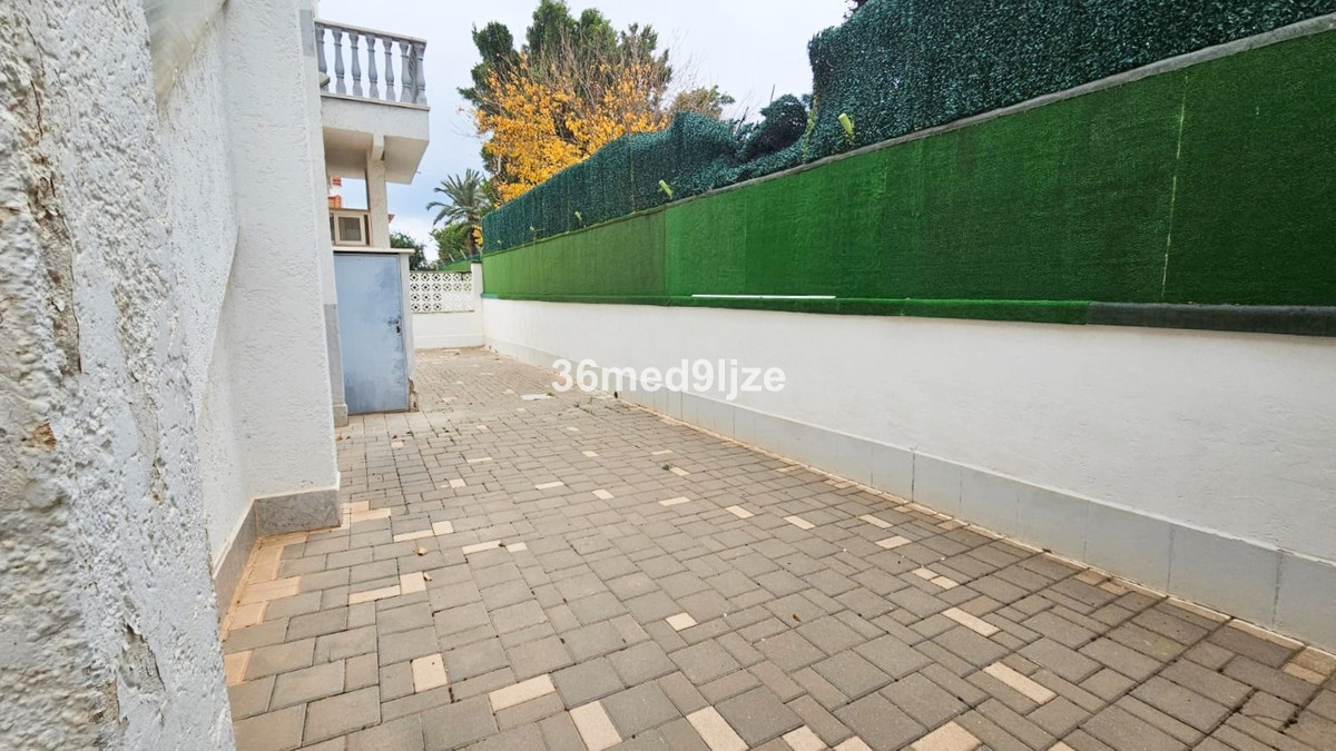 8 Bed Townhouse for sale in Los Alcazares Costa Calida, Murcia, Spain