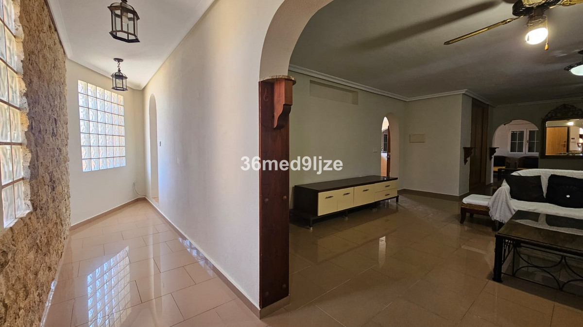 Se vende Villa - Chalet de 6 dormitorios en Costa Calida, Murcia, España