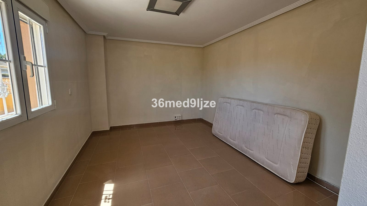 Se vende Villa - Chalet de 6 dormitorios en Costa Calida, Murcia, España