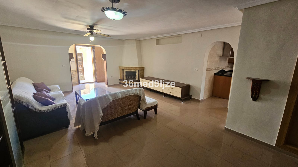 Se vende Villa - Chalet de 6 dormitorios en Costa Calida, Murcia, España
