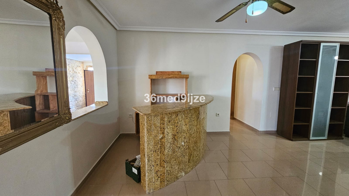 Se vende Villa - Chalet de 6 dormitorios en Costa Calida, Murcia, España